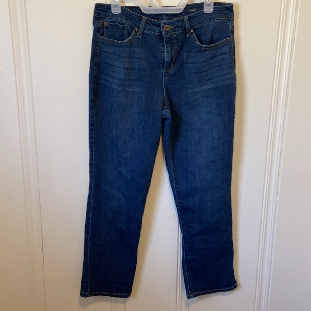 Bandolino Woman’s Mandie Blue Jeans- Size 12S Medium Wash
